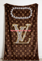 LV Diamond Luxe LV Crystal Monogram IMG_3312